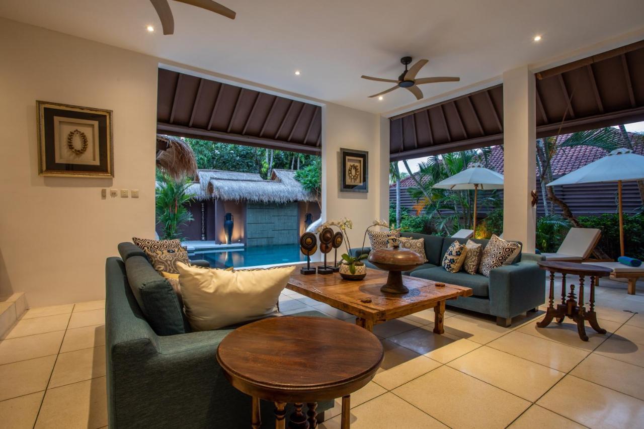 Asrina Villa'S Seminyak Exterior photo