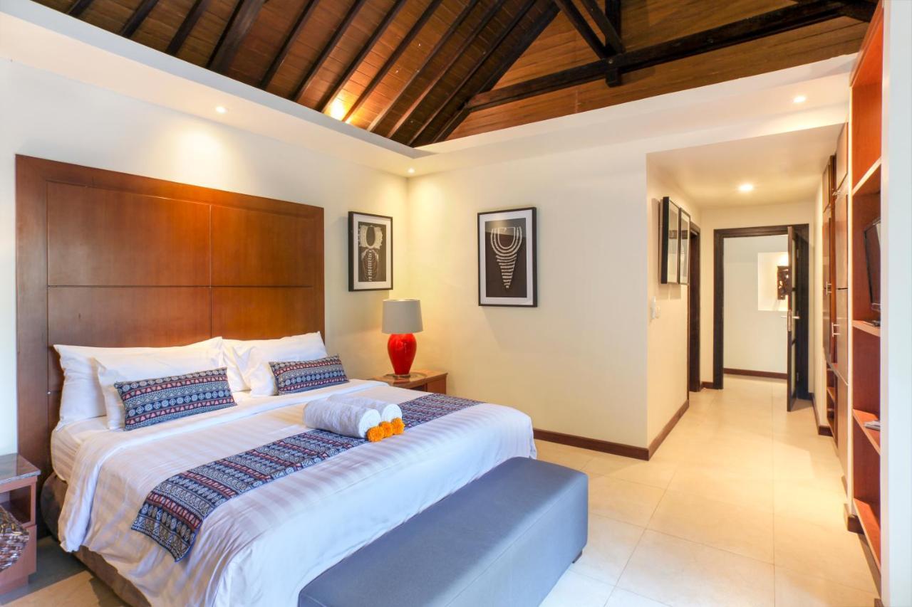 Asrina Villa'S Seminyak Exterior photo